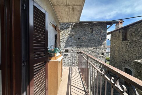 Valtellina Caratteristica Casa in Pietra nel Borgo Storico di Cino