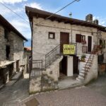 Valtellina Caratteristica Casa in Pietra nel Borgo Storico di Cino