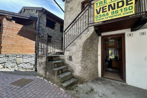 Valtellina Caratteristica Casa in Pietra nel Borgo Storico di Cino