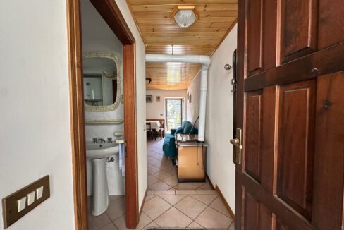 Valtellina Caratteristica Casa in Pietra nel Borgo Storico di Cino