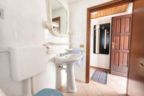 Valtellina Caratteristica Casa in Pietra nel Borgo Storico di Cino