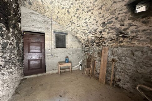 Valtellina Caratteristica Casa in Pietra nel Borgo Storico di Cino