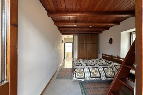 Valtellina Caratteristica Casa in Pietra nel Borgo Storico di Cino