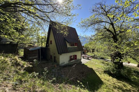 Casa con Giardino Gravedona ed Uniti