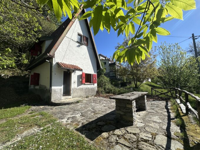 Casa con Giardino Gravedona ed Uniti