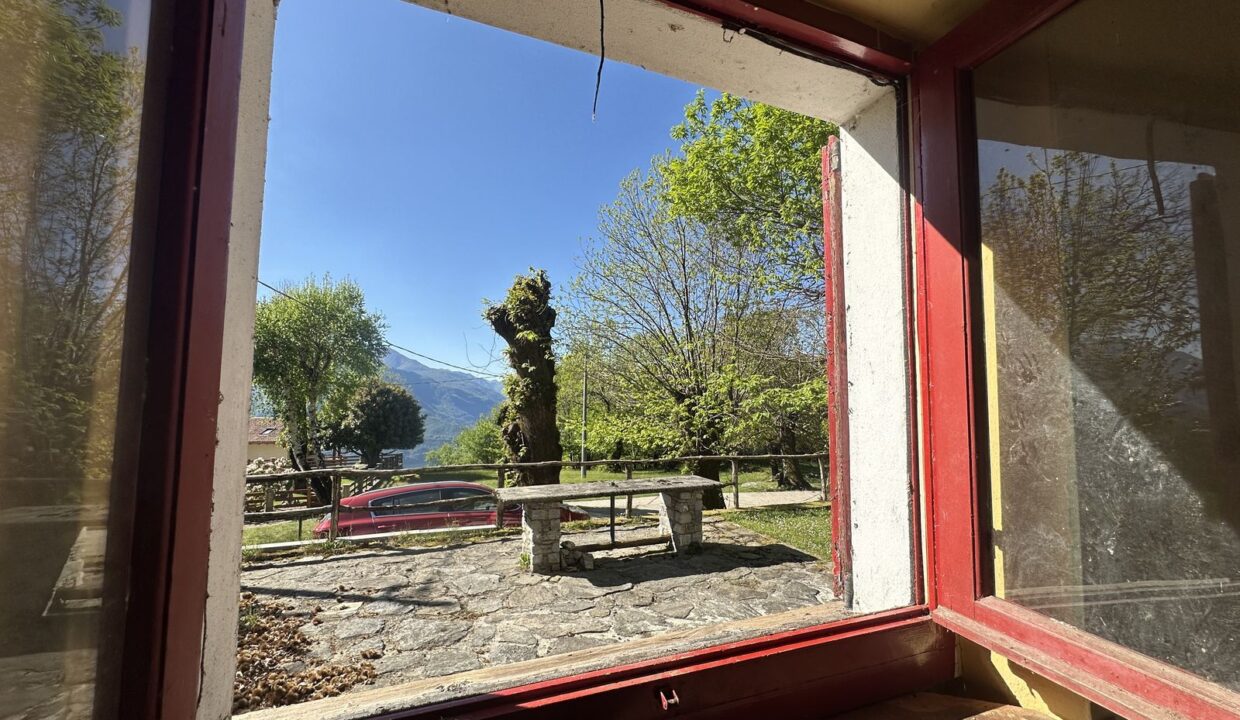 Casa con Giardino Gravedona ed Uniti