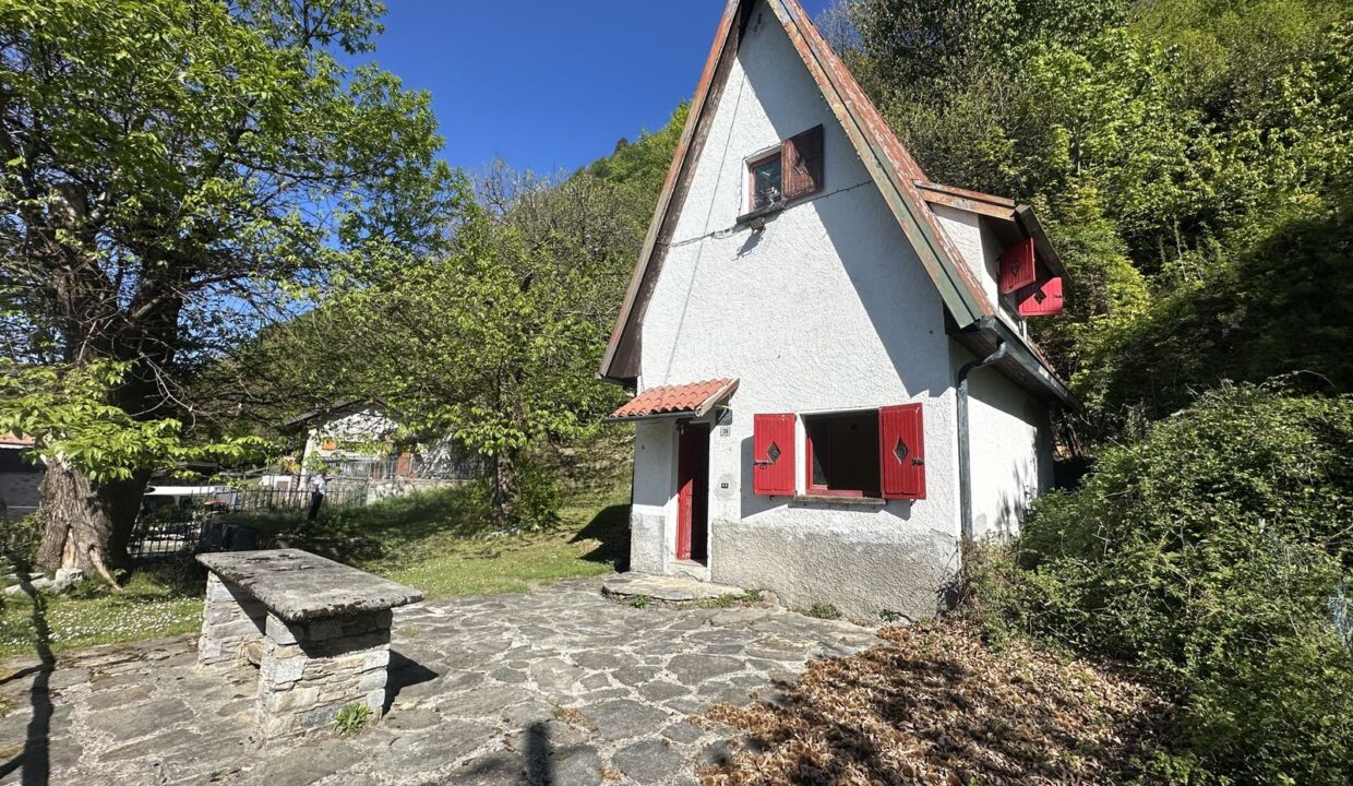 Casa con Giardino Gravedona ed Uniti