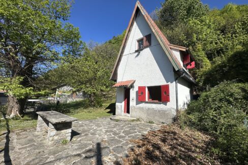 Casa con Giardino Gravedona ed Uniti