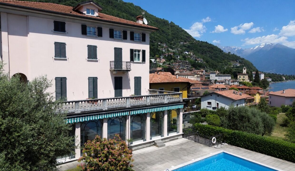 Hotel Lago Como Gravedona ed Uniti con Piscina