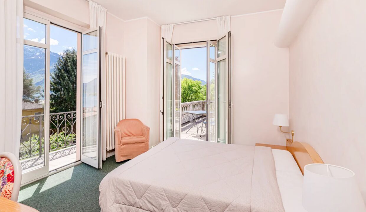 Hotel Lago Como Gravedona ed Uniti con Piscina