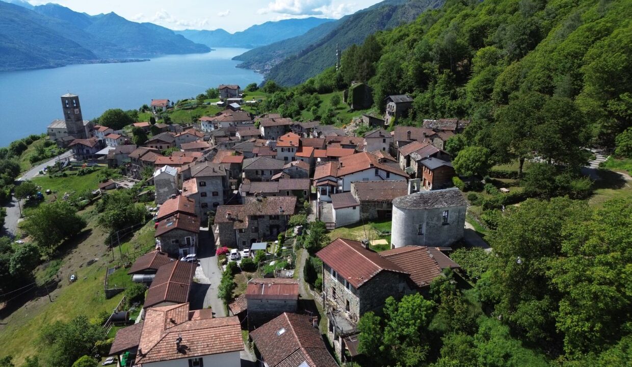 Casa Indipendente Gravedona ed Uniti Lago Como