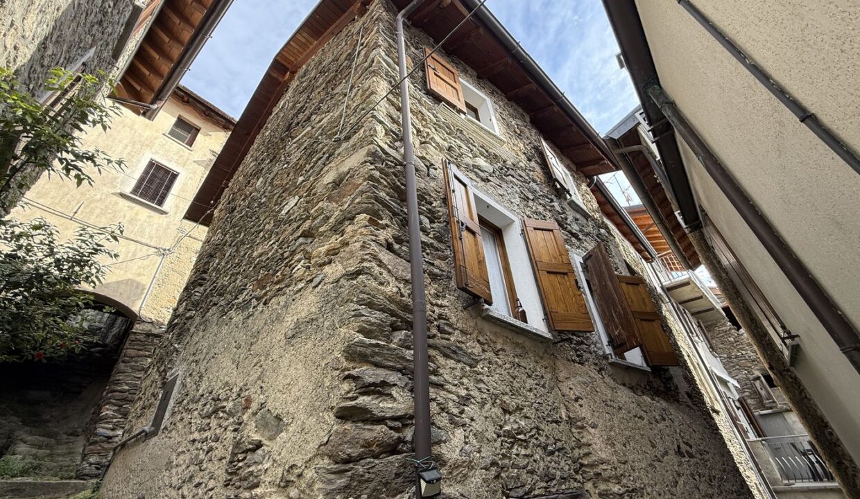 Rustico Ristrutturato San Siro Lago di Como