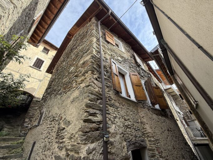 Rustico Ristrutturato San Siro Lago di Como
