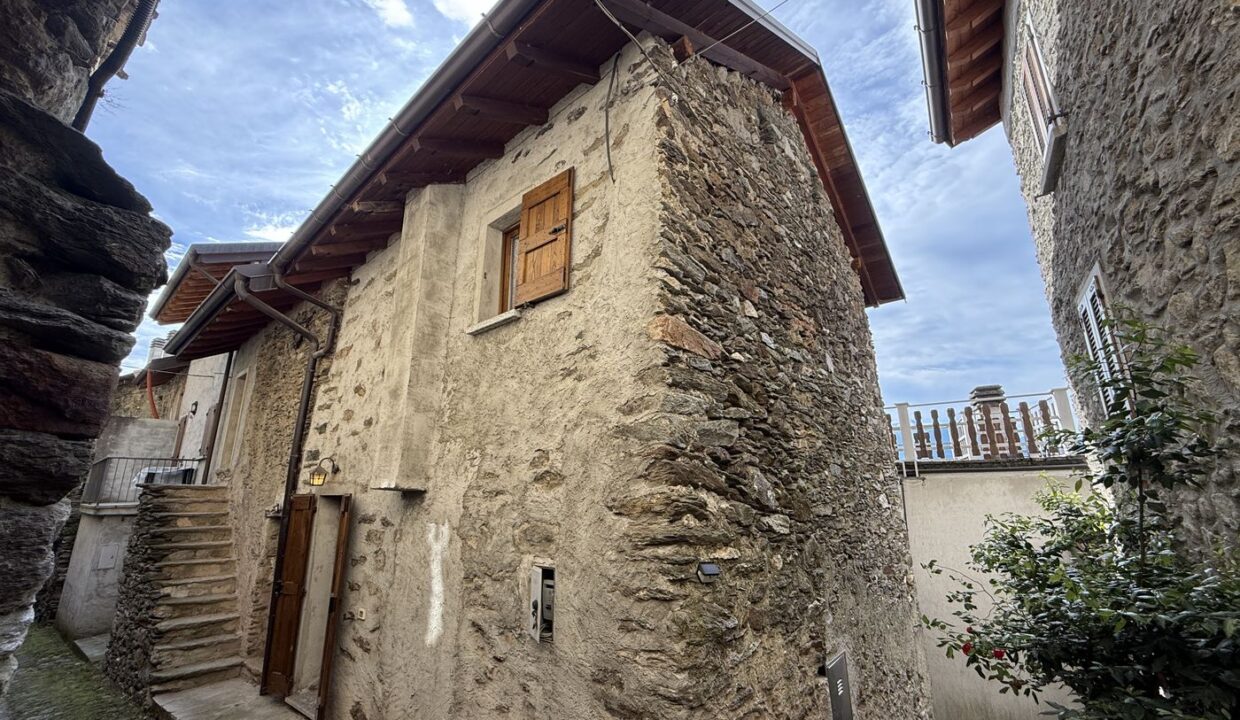 Rustico Ristrutturato San Siro Lago di Como