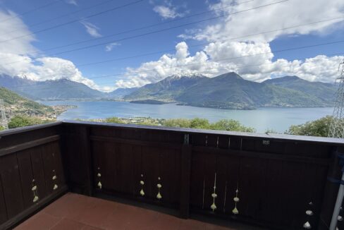 Villa Indipendente Stazzona con Vista Lago