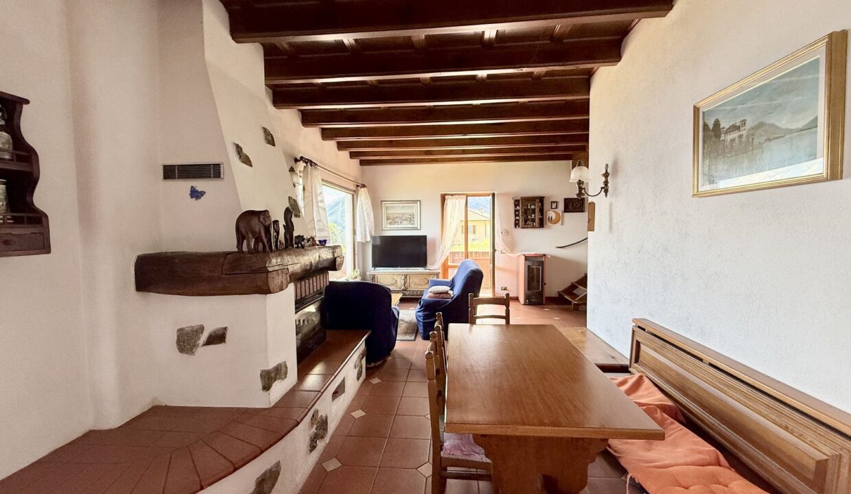 Villa Indipendente Stazzona con Vista Lago