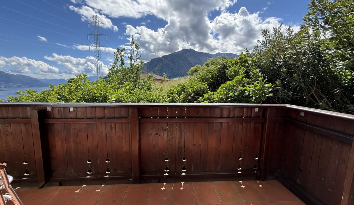 Villa Indipendente Stazzona con Vista Lago