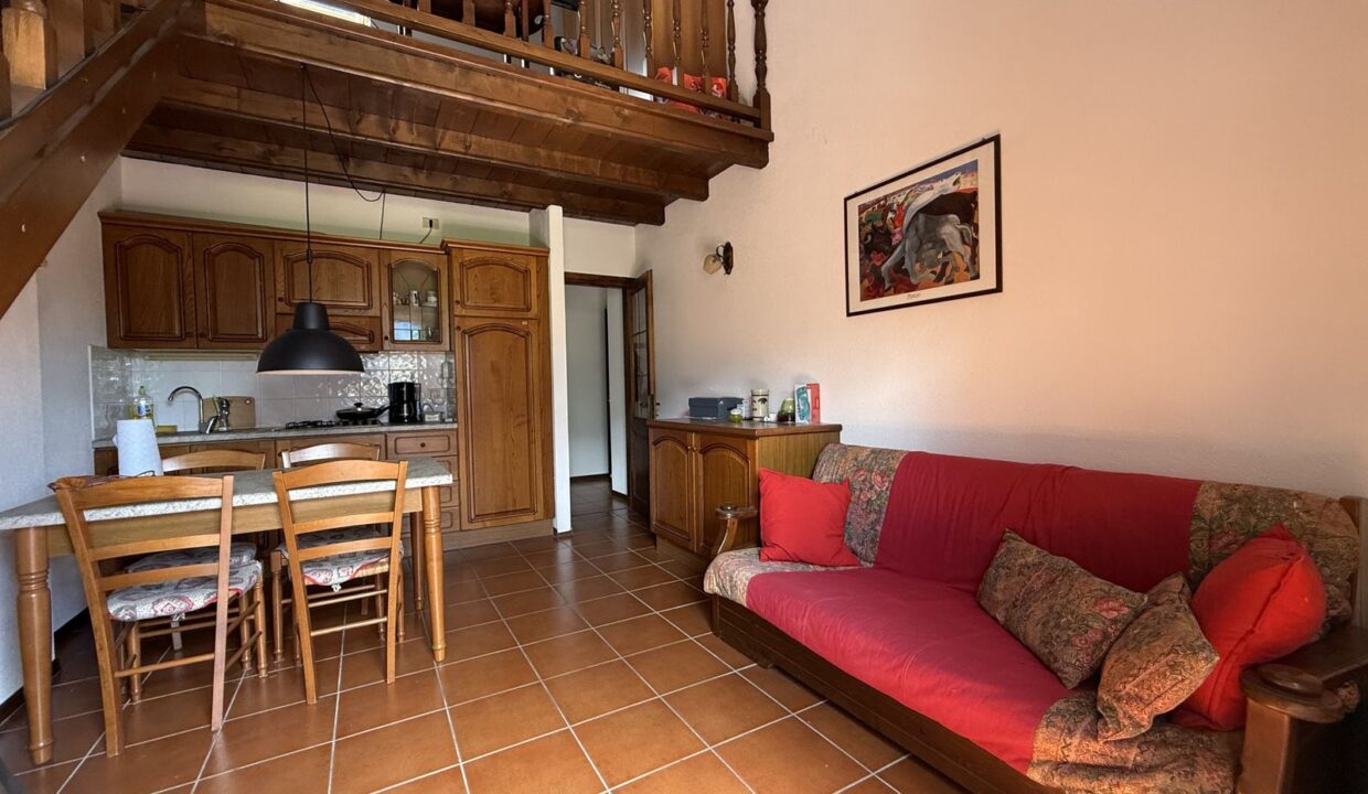 Villa Indipendente Stazzona con Vista Lago