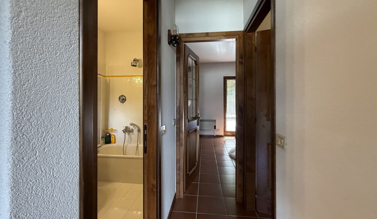 Villa Indipendente Stazzona con Vista Lago