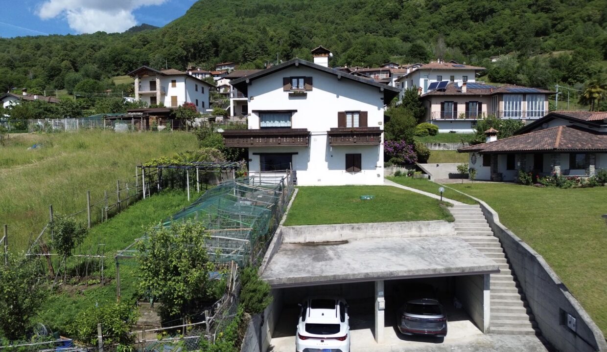Villa Indipendente Stazzona con Vista Lago