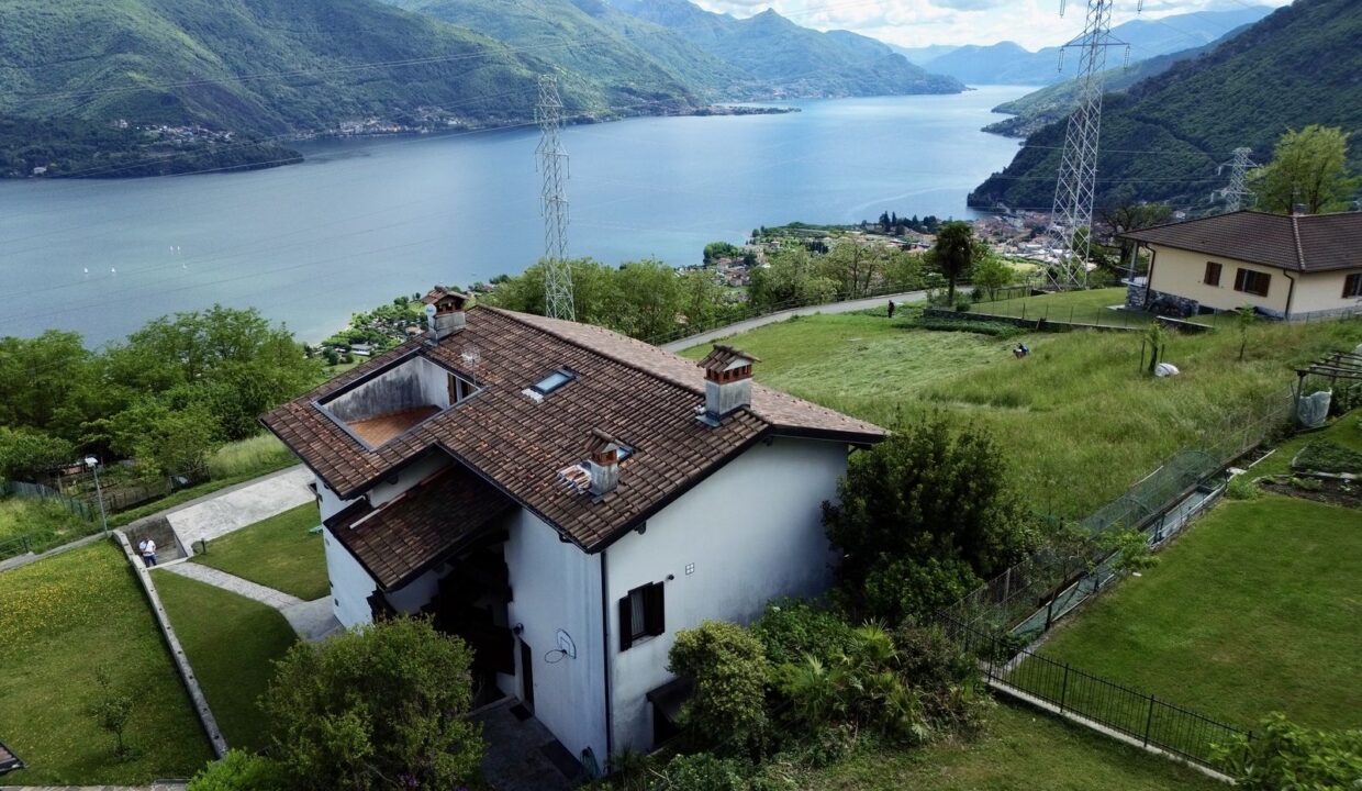 Villa Indipendente Stazzona con Vista Lago