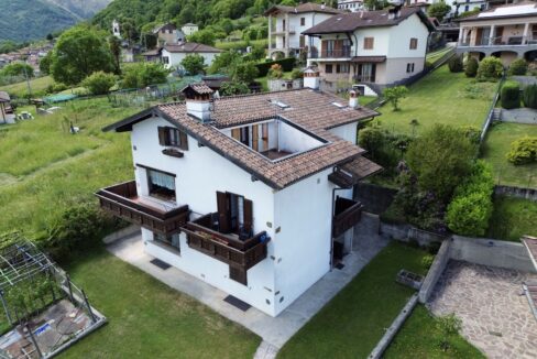 Villa Indipendente Stazzona con Vista Lago