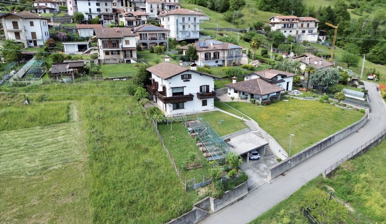 Villa Indipendente Stazzona con Vista Lago