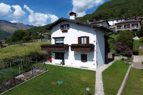 Villa Indipendente Stazzona con Vista Lago