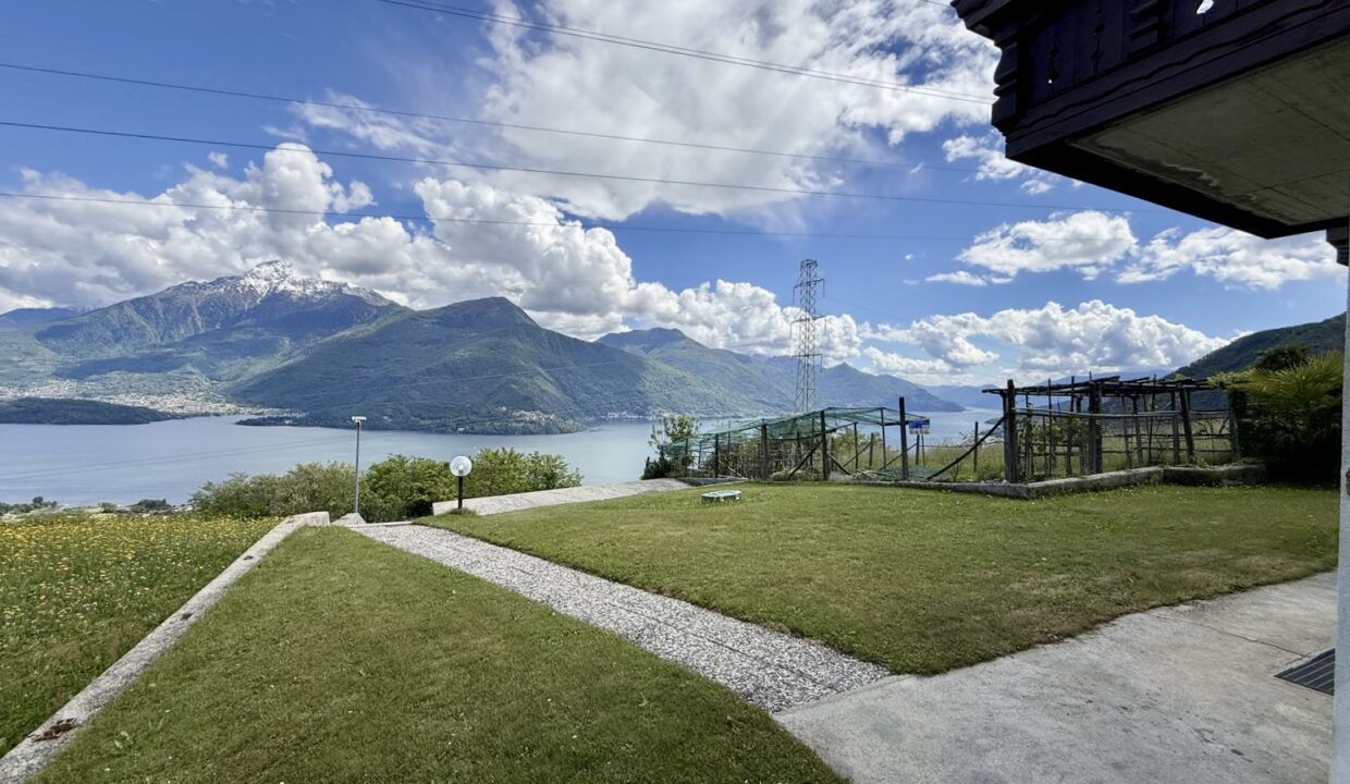 Villa Indipendente Stazzona con Vista Lago