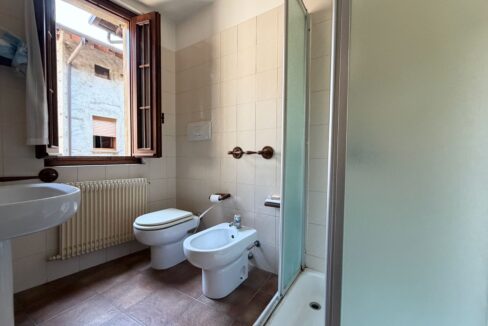 Casa con Balcone Vercana Lago di Como