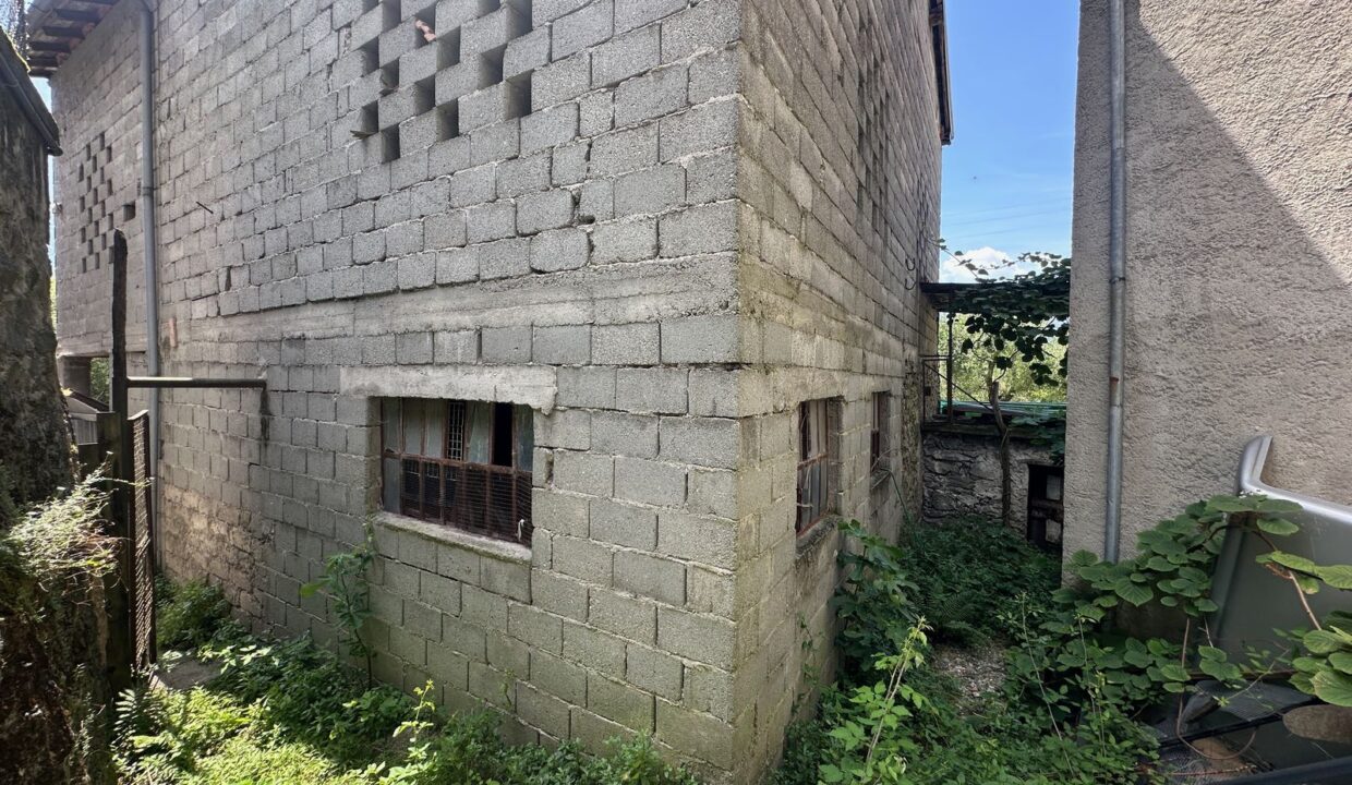 Casa Indipendente da Ristrutturare Sorico