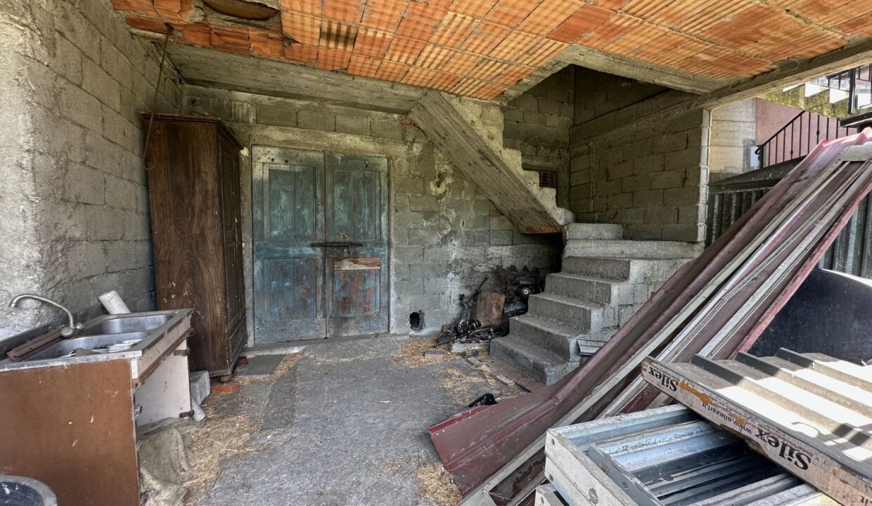 Casa Indipendente da Ristrutturare Sorico