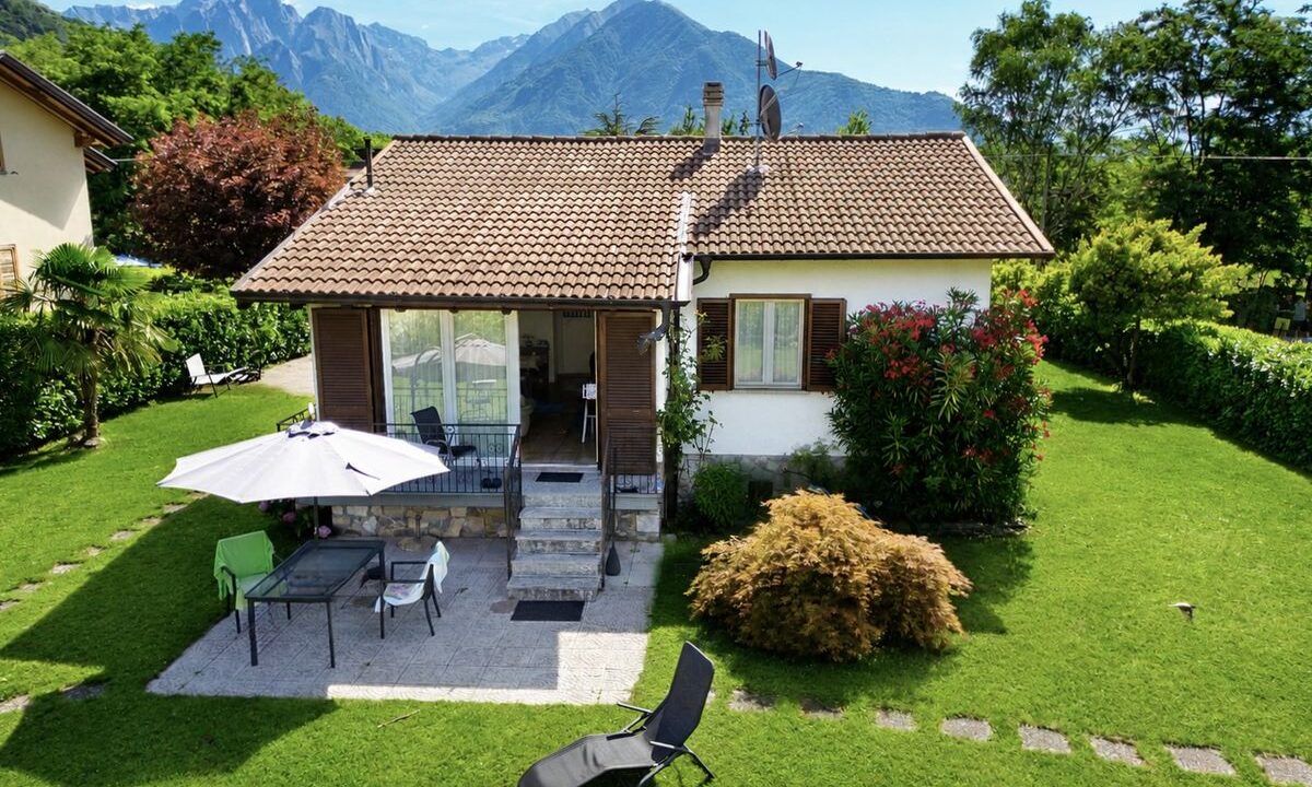 Villa Indipendente Lago Como Sorico