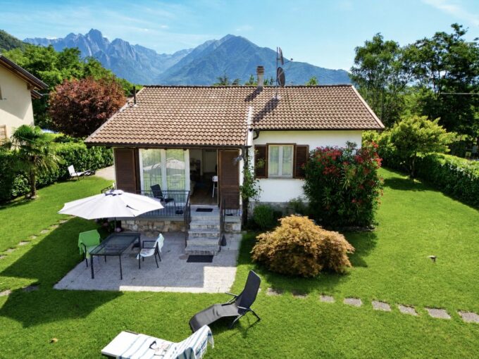 Villa Indipendente Lago Como Sorico