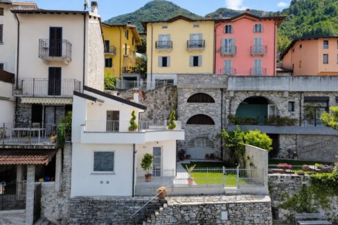 Casa Fronte Lago Como Lezzeno con Giardino
