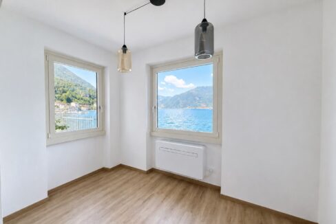 Casa Fronte Lago Como Lezzeno con Giardino