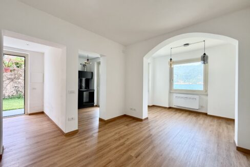 Casa Fronte Lago Como Lezzeno con Giardino