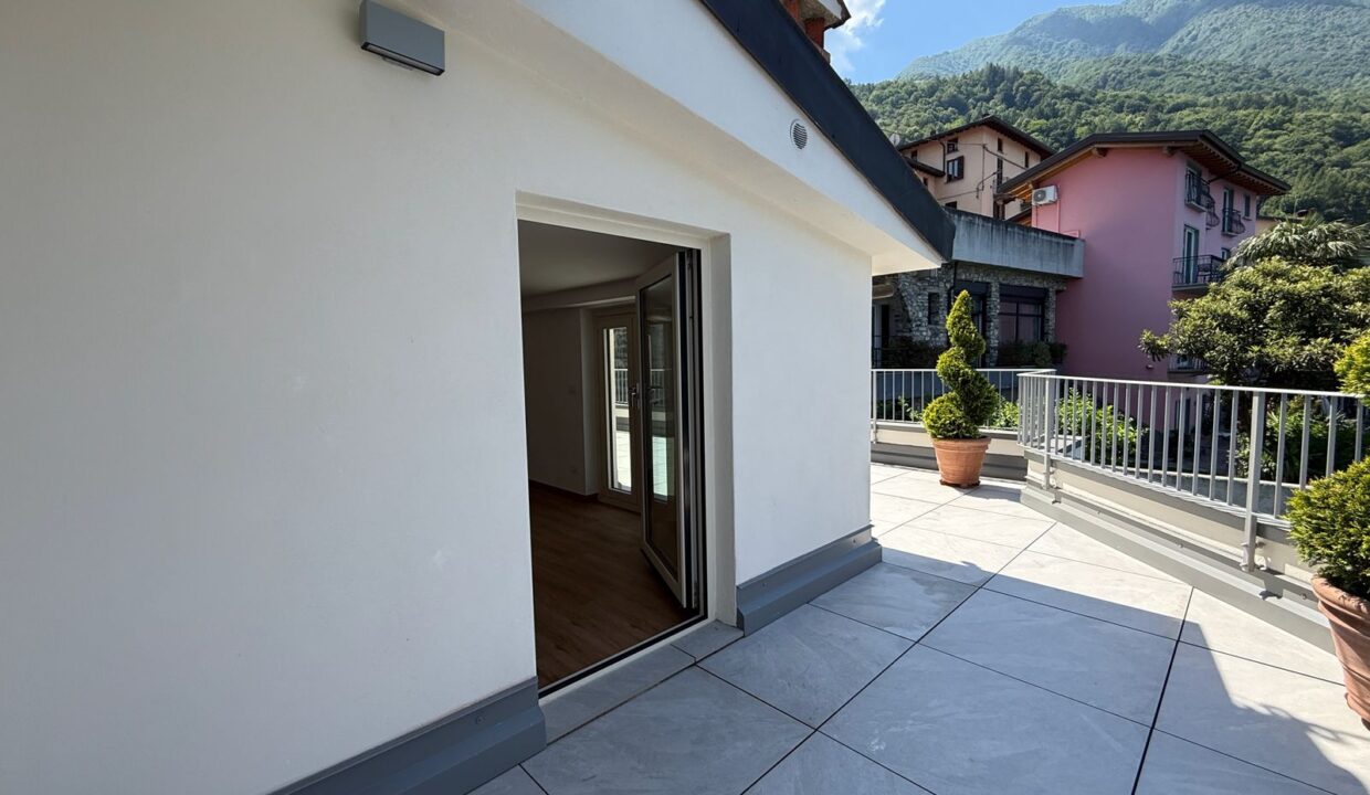Casa Fronte Lago Como Lezzeno con Giardino