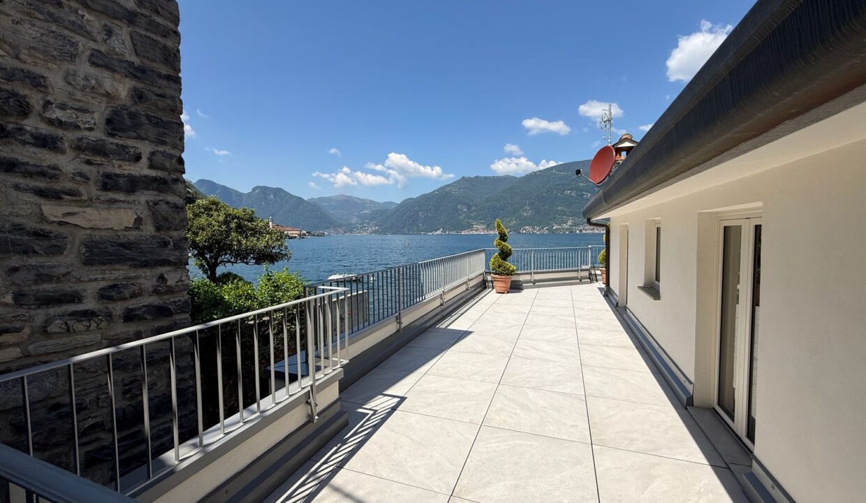 Casa Fronte Lago Como Lezzeno con Giardino