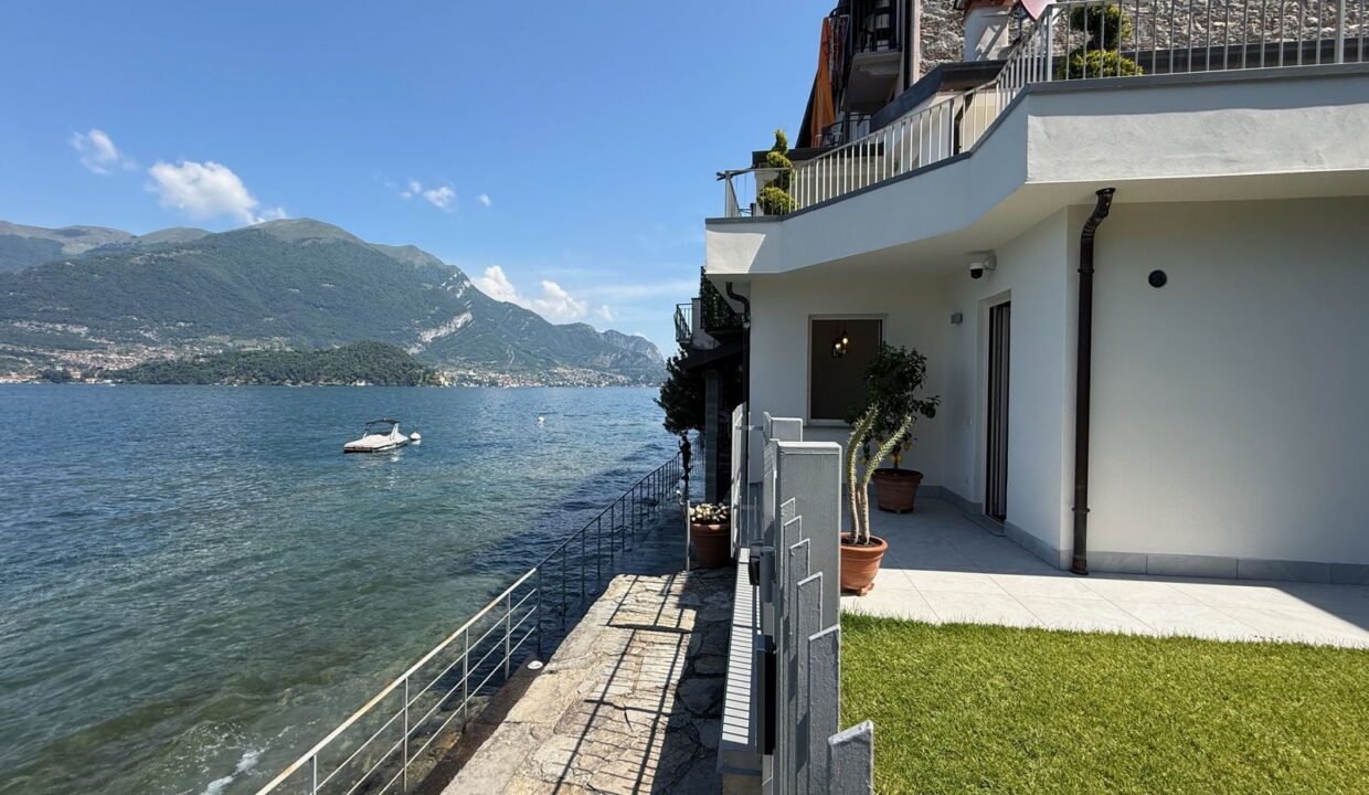 Casa Fronte Lago Como Lezzeno con Giardino