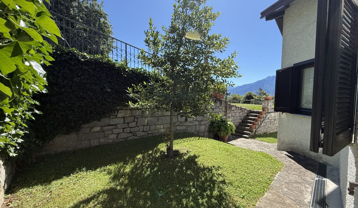 Villa Indipendente con Giardino Vista Lago Montemezzo