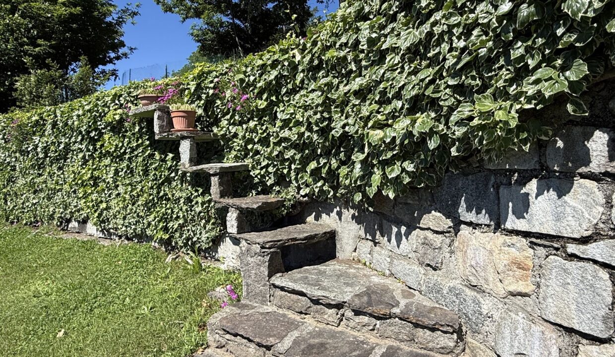 Villa Indipendente con Giardino Vista Lago Montemezzo