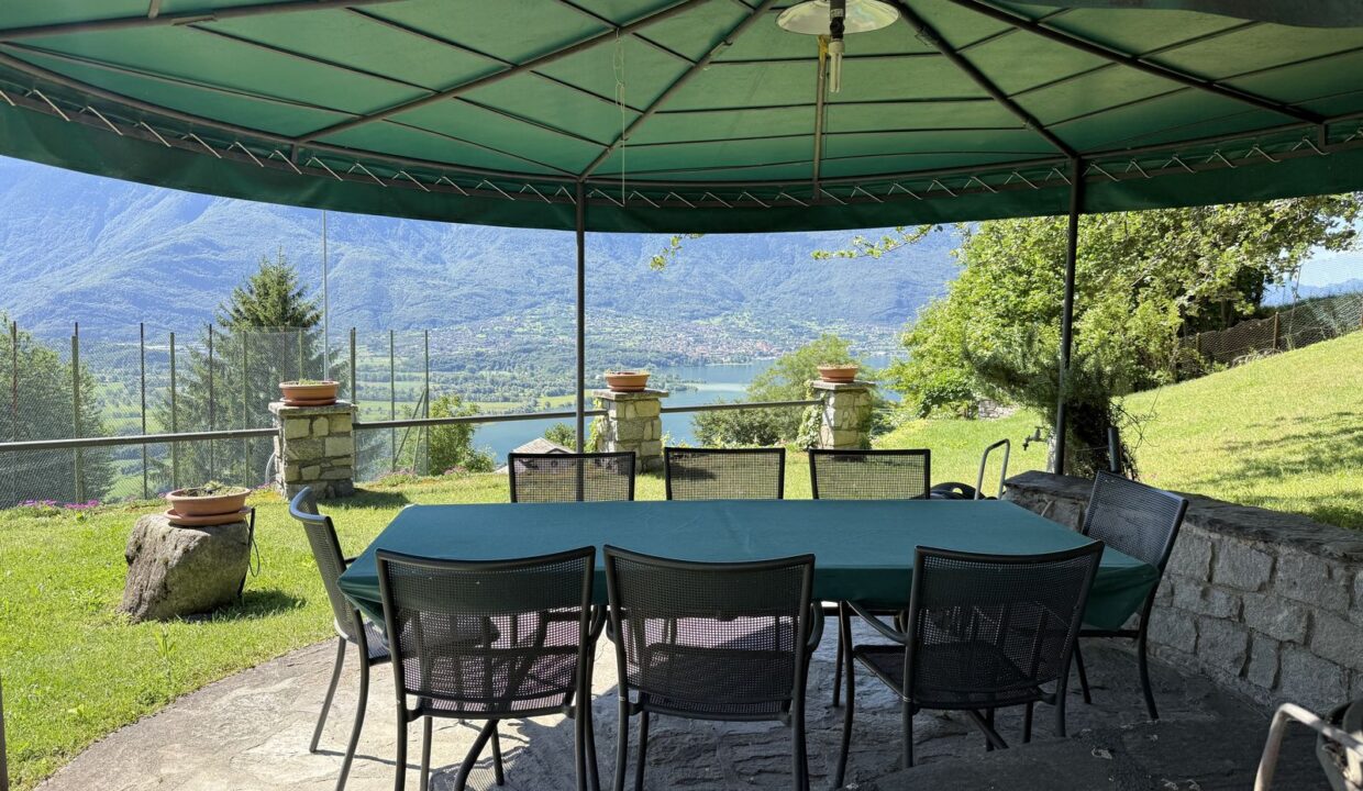 Villa Indipendente con Giardino Vista Lago Montemezzo