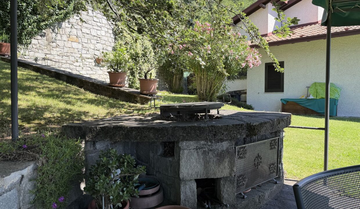 Villa Indipendente con Giardino Vista Lago Montemezzo