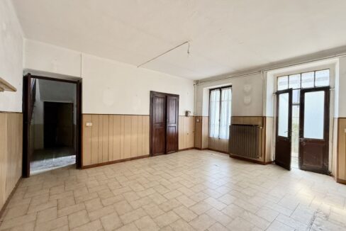 Casa Indipendente Dongo con Giardino