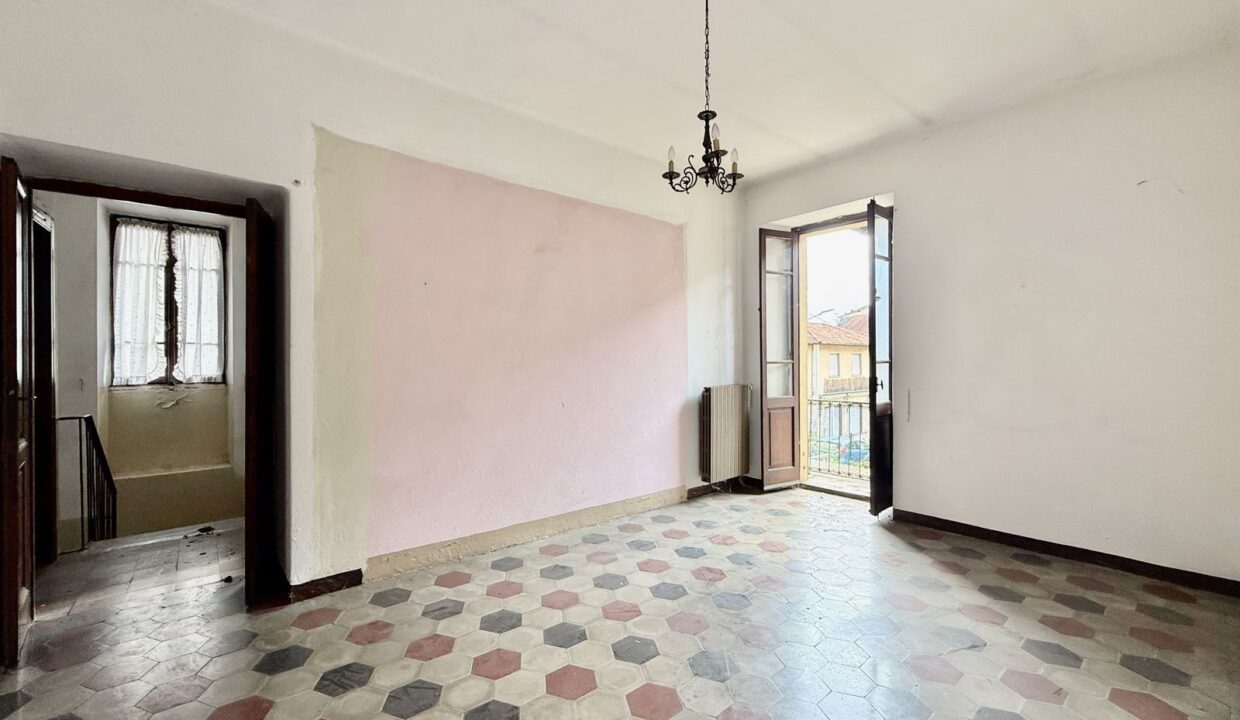 CASA con Giardino Lago Como RIf.C028 -02-07-2026 alle 15-43-40 45_rid