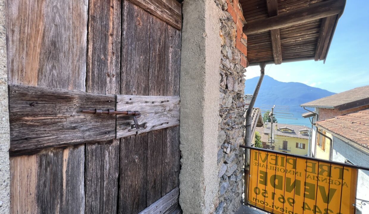 Appartamento Vercana Lago Como