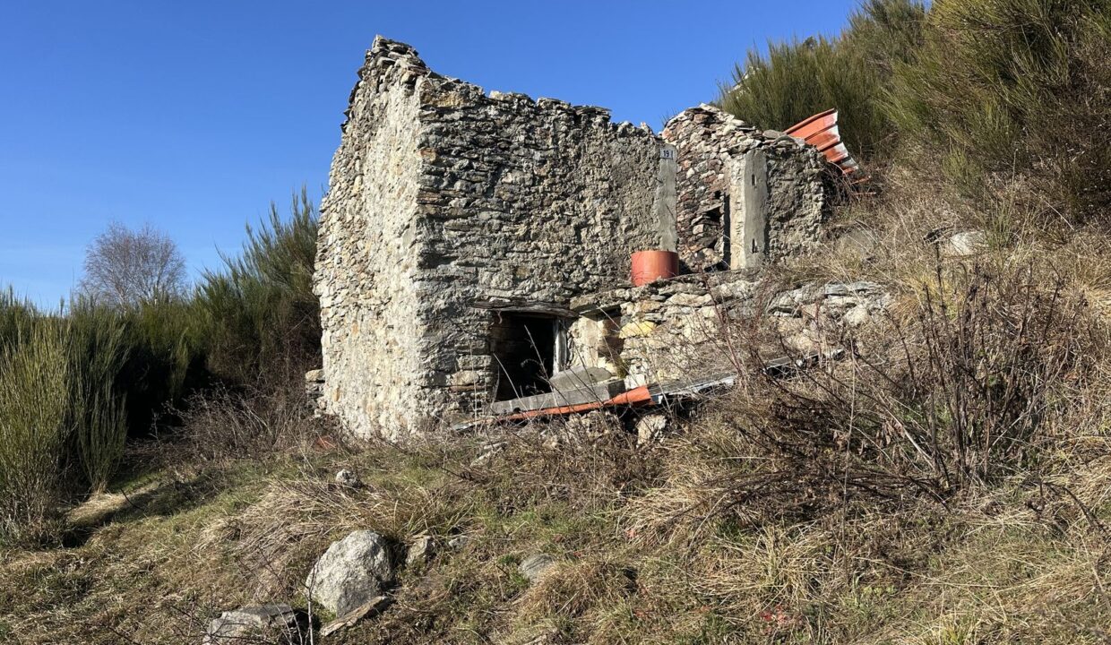 Rustico da Ristrutturare Sorico Vista Lago Como