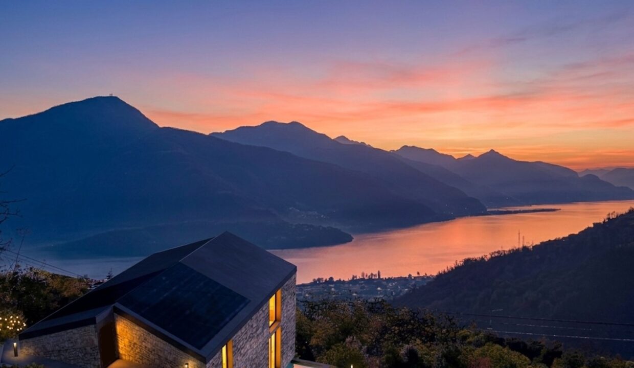Villa Gravedona ed Uniti con Piscina e Vista Lago