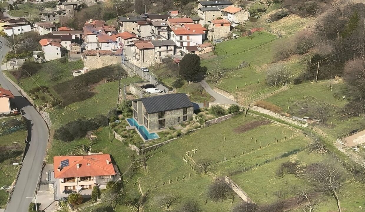 Villa Gravedona ed Uniti con Piscina e Vista Lago